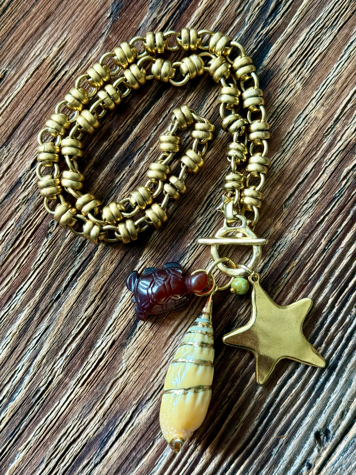 Vintage Trifari Shell Pendant Necklace — Sea Charm Cluster 18"