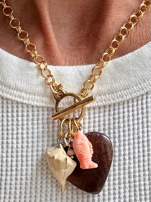 Vintage Enamel Shell and Wood Heart Necklace — Sea Charm Cluster 18"